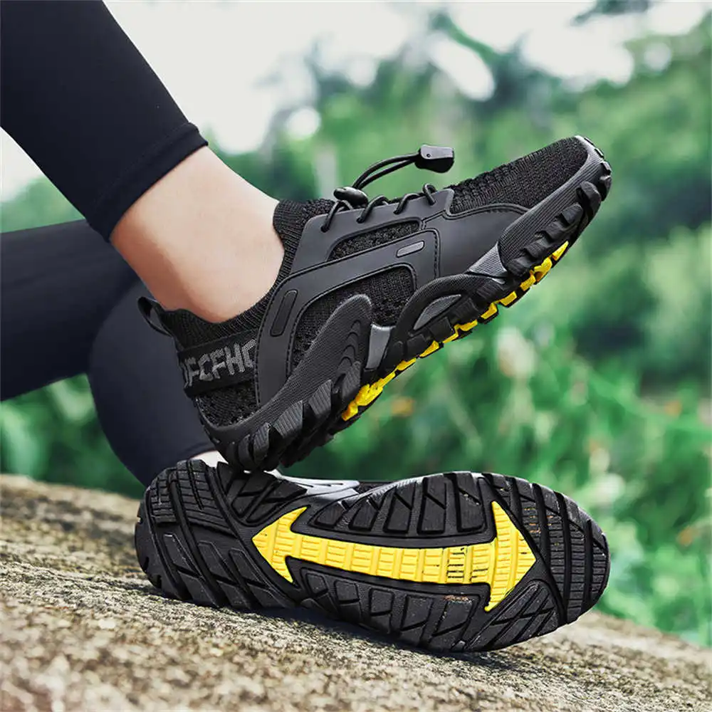 Luxury Lifestyle News - Botas de caminhada táticas de luxo